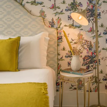 Sapateiros 44 * Lisbon